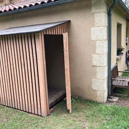 Gite Des Combes Blanches Avec Piscine Frayssinet-le-Gélat Exteriér fotografie